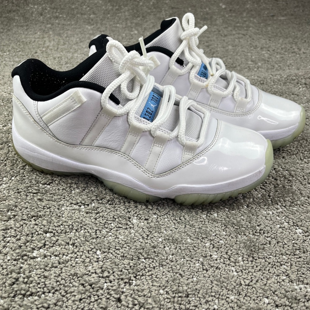 Jordan 11 Retro Low Mens 9.5 White Legend Blue Patent AV2187-117 Sneakers